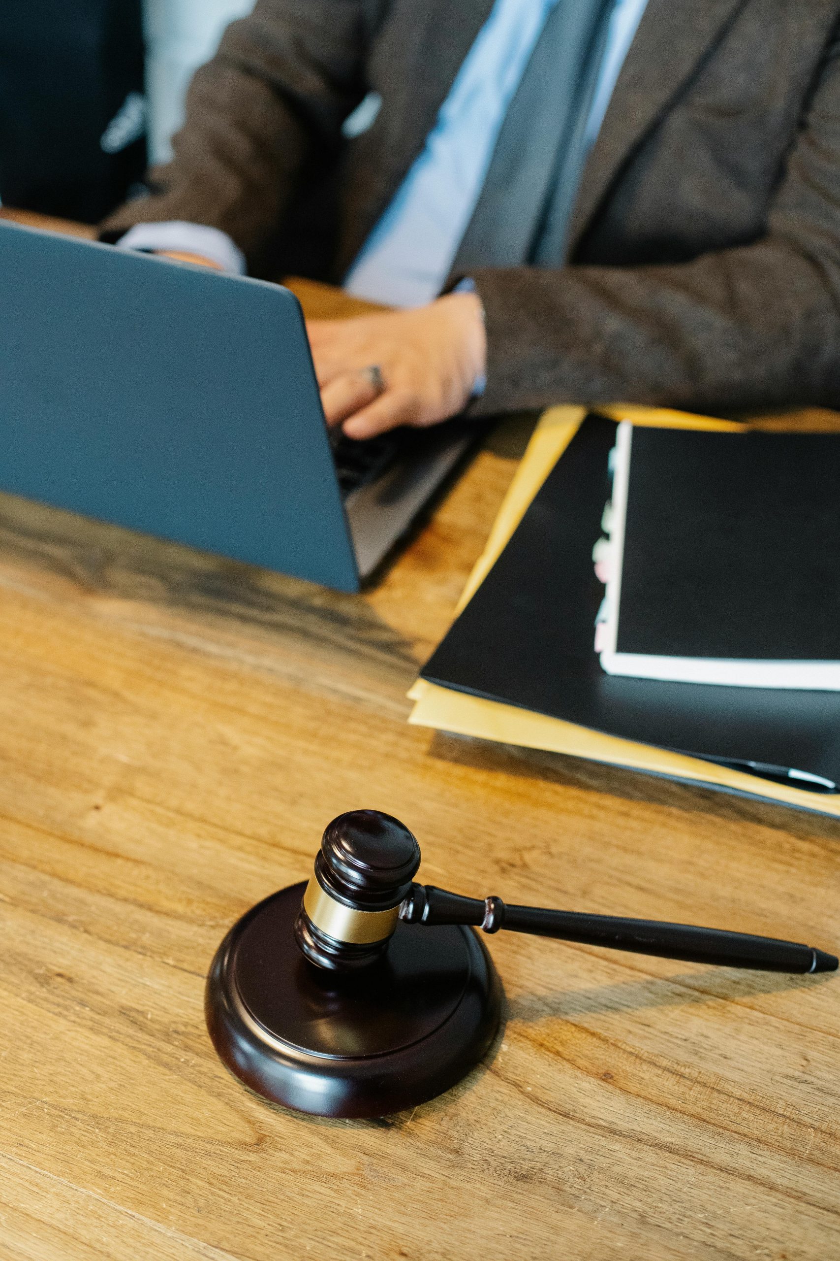 small business attorney near me  2025